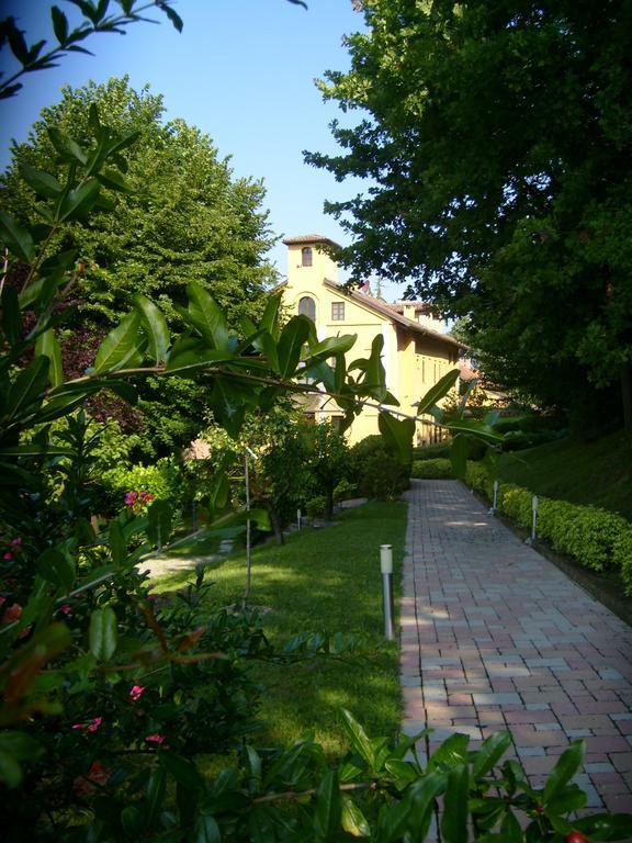 מלון אסטי Casa Dei Frati מראה חיצוני תמונה