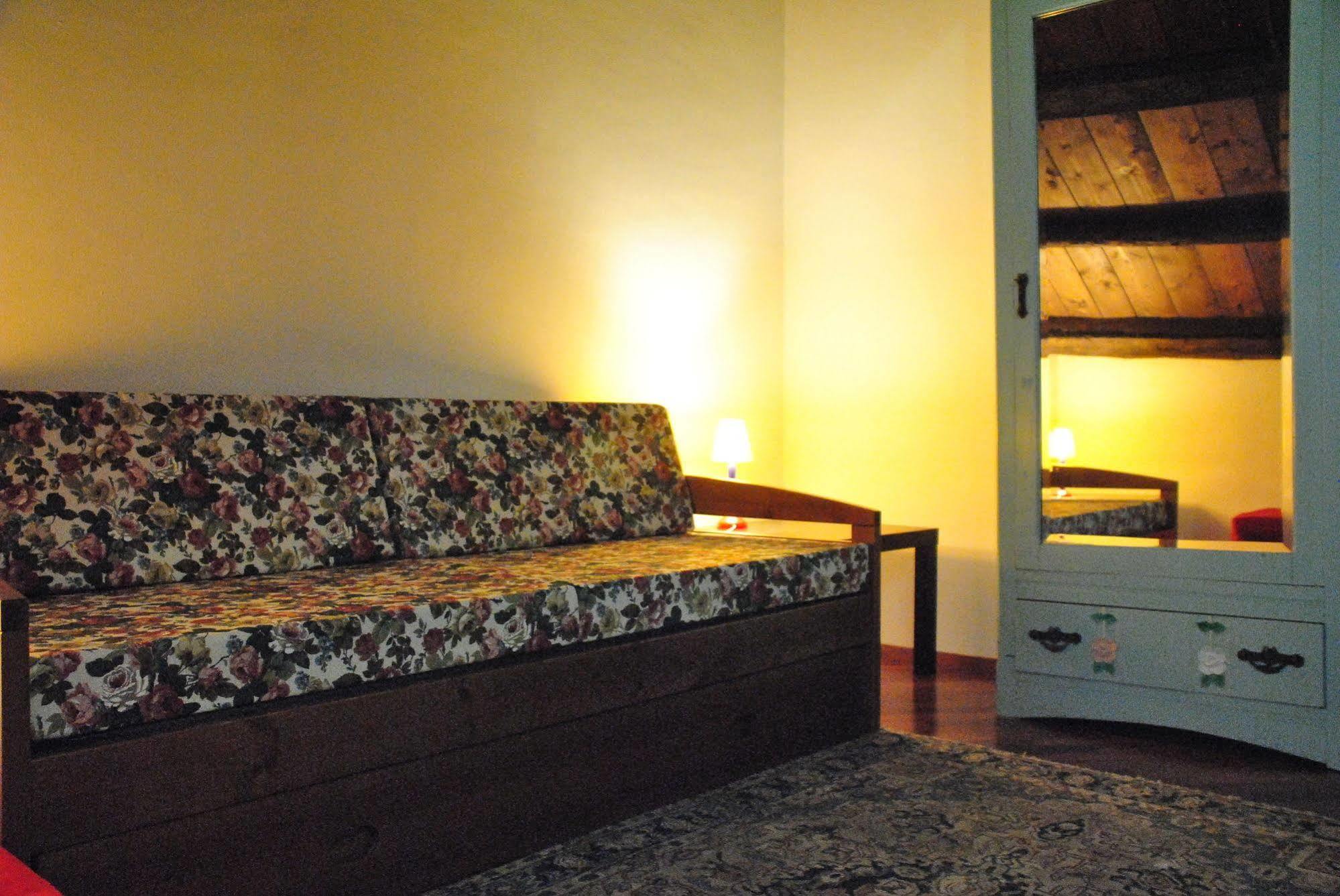 מלון אסטי Casa Dei Frati מראה חיצוני תמונה